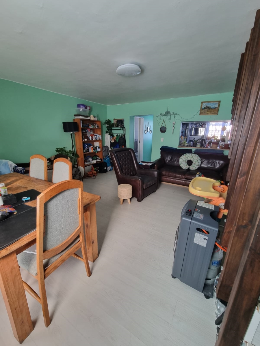 To Let 3 Bedroom Property for Rent in Southfield Western Cape
